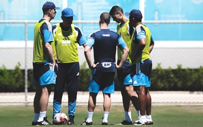 Três desfalques: Cruzeiro atualiza situações de jogadores