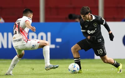 Montoro em ação na derrota do Botafogo para o Nacional Potosí (Foto: Vítor Silva/Botafogo)