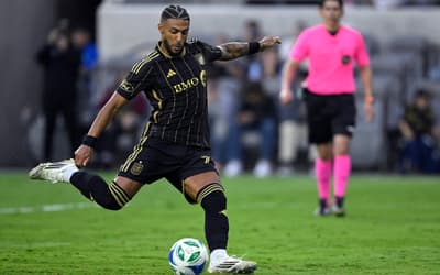 Quem é Denis Bouanga, alvo do Fluminense para ser o goleador do time em 2026?