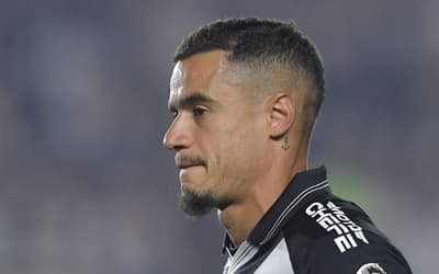 Pressionado pela torcida, Coutinho é vaiado e vive momento de questionamentos no Vasco