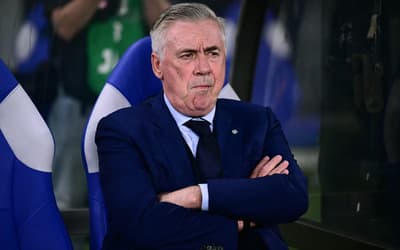 Ancelotti vira assunto em Fluminense x Botafogo, no Maracanã: 'Ardendo'