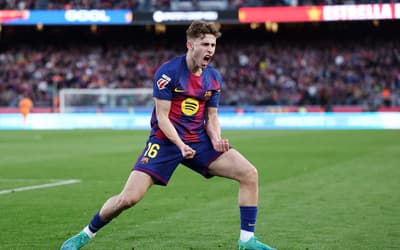 Barcelona vence com tranquilidade e assume liderança de La Liga