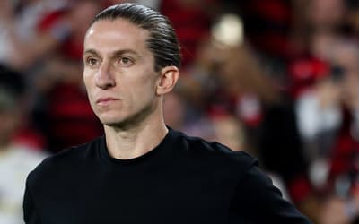 Torcedores do Flamengo lamentam saída de atacante: 'Parabéns, Filipe'