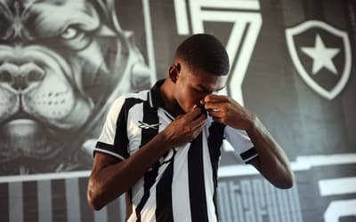 Botafogo anunciou a contratação de Wallace Davi (Foto: Divulgação/Botafogo)