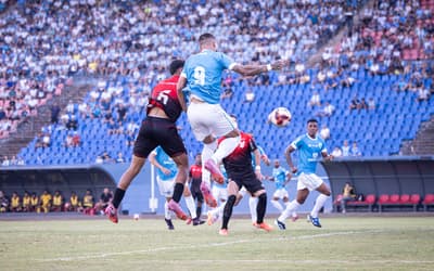 Com quatro gols, Londrina e Athletico empatam na ida da semifinal do Paranaense