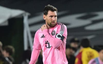 Alvo do Fluminense ofusca Messi em derrota do Inter Miami na estreia da MLS