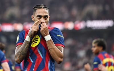 Raphinha fora? Veja escalações de Atlético de Madrid e Barcelona