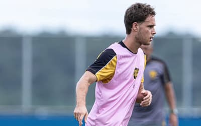 Amazonas anuncia contratação de Bernardo Paias, do Sub-20 do Santos, por empréstimo