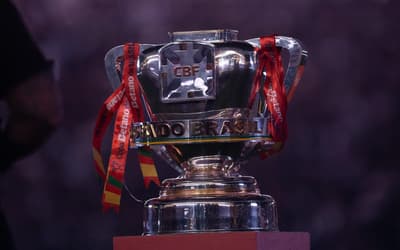 Taça trofeu da Copa do Brasil