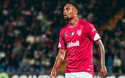 Ceará oficializa a contratação de atacante revelado pelo Flamengo