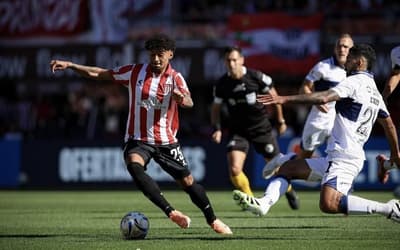 Cristian Medina chega ao Botafogo como principal contratação da janela