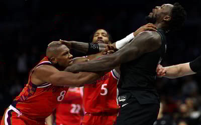 Jogadores trocam empurrões durante Clippers e Timberwolves na NBA; veja o vídeo