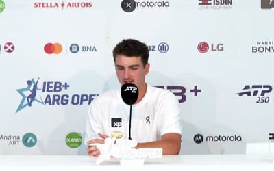 João Fonseca admite falta de confiança após derrota em Buenos Aires