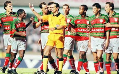 Portuguesa x Corinthians: a arbitragem argentina que marcou o Paulistão de 1998