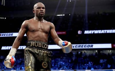 Aos 48 anos, Floyd Mayweather Jr. anuncia volta ao boxe profissional