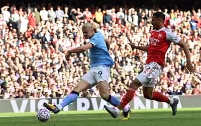 Arsenal e City voltam a fazer a final da Copa da Liga Inglesa após oito anos