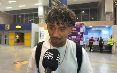 Cristian Medina desembarca no Rio e celebra vinda ao Botafogo: 'Contente'