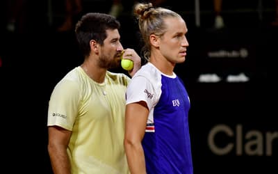 Rafael Matos perde chance de tricampeonato no Rio Open após queda