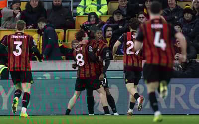 VÍDEO: veja o primeiro gol de Rayan pelo Bournemouth na Premier League