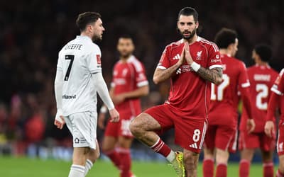 Treinador revela que astro do Liverpool sonha em defender Real Madrid: 'Da vida'