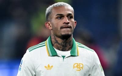 Atuação de Wesley, ex-Flamengo, agita europeus: 'Mesmo nível'