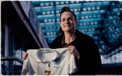 Ex-zagueira do Chelsea aposta em plataforma de transferências no futebol feminino