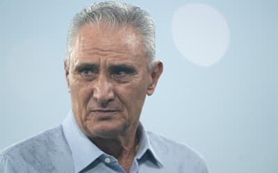 Tite em Flamengo x Cruzeiro (Foto: Jorge Rodrigues/ Agif/Gazeta Press)