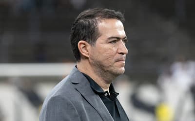 Marcelo Paz detona arbitragem e 'pede veto' a juiz que apitou Corinthians x Flamengo