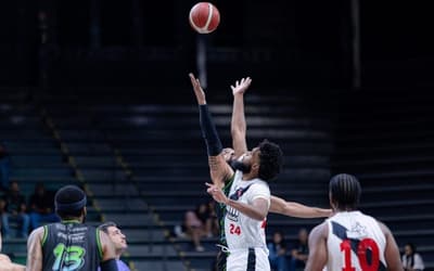 União Corinthians domina e vence o Vasco no NBB