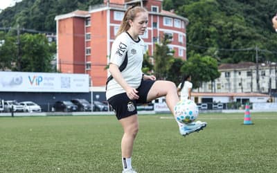 Ídola do Santos, Ketlen comemora retorno aos treinos após licença-maternidade