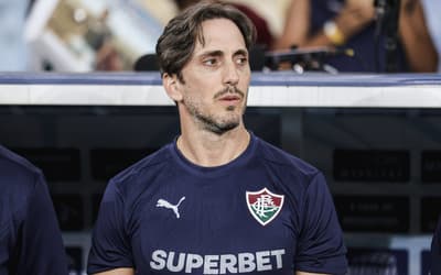 Zubeldía define escalação do Fluminense contra o Athletico-PR
