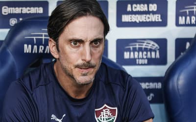 Zubeldía vê Renê titular em disputa com Arana; compare números dos dois no Fluminense