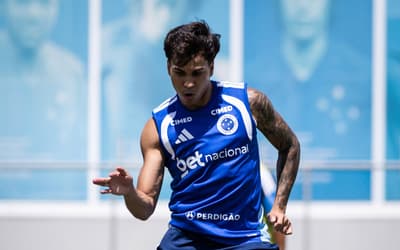 Kaio Jorge vai a campo, mas deve ser desfalque no Cruzeiro contra o Athletico-PR