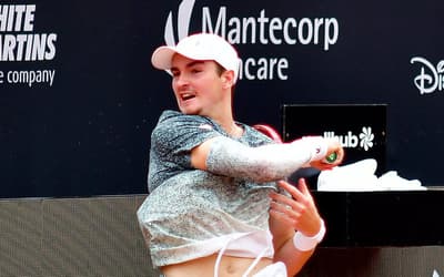 Veja os lances da vitória de João Fonseca sobre Khachanov em Indian Wells