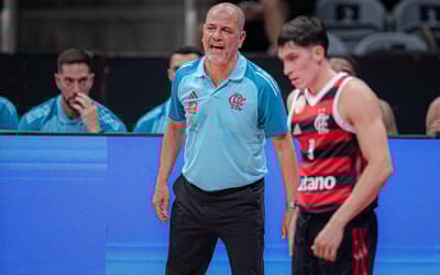 Técnico do Flamengo aponta 'erro de regra' do Astros em vitória: 'Confundiu com a NBA'