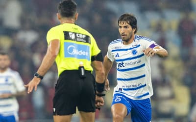 Lucas Silva revela conversa de Pedrinho com elenco do Cruzeiro: 'Não está satisfeito'