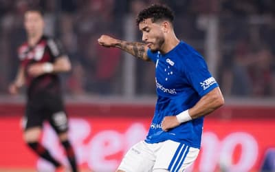 Jogador do Cruzeiro pede desculpas após vídeo polêmico