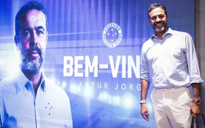 AO VIVO: assista à apresentação de Artur Jorge no Cruzeiro