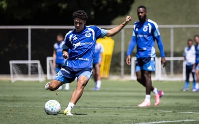 Joia da base do Cruzeiro inicia processo de integração ao profissional