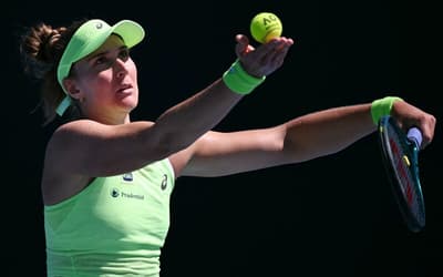 Bia Haddad cai na estreia em Miami e amplia sequência negativa