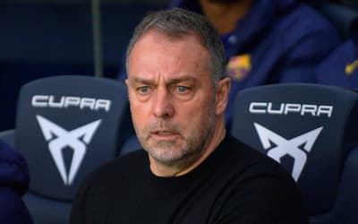 Lewandowski sofre fratura no olho e perderá partida decisiva do Barcelona na temporada