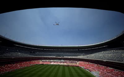 Estádio de abertura da Copa do Mundo será reinaugurado neste sábado; veja fotos