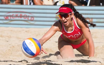 Melissa, vice-campeã olímpica, se derrete pela torcida brasileira no Areia Games: 'A melhor do mundo'