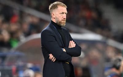 Seleção europeia dá voto de confiança e renova com técnico antes de garantir vaga na Copa do Mundo