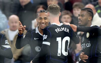 João Pedro anota hat-trick, e brasileiros brilham: veja como foi o dia da Premier League