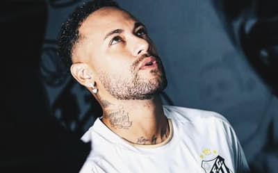 Neymar estrela campanha de lançamento do novo uniforme do Santos