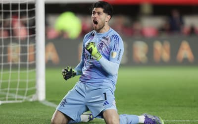 Diego Alves elogia Rossi e destaca identificação do goleiro com o Flamengo