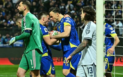 Vexame! Itália perde para a Bósnia nos pênaltis e está fora da Copa do Mundo