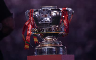 Taça trofeu da Copa do Brasil
