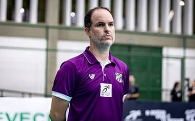 Eliminado da Superliga B, Ceará encerra atividades no vôlei; técnico critica dependência do futebol